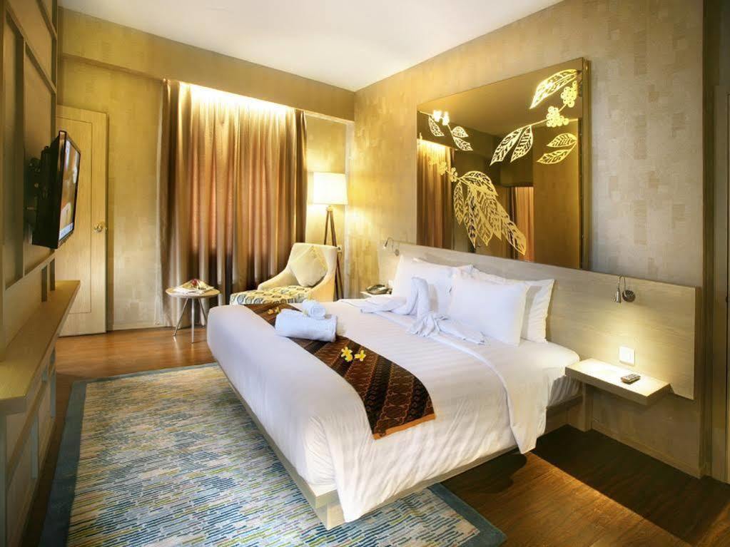 Hotel Grand Zuri Muaraenim Extérieur photo