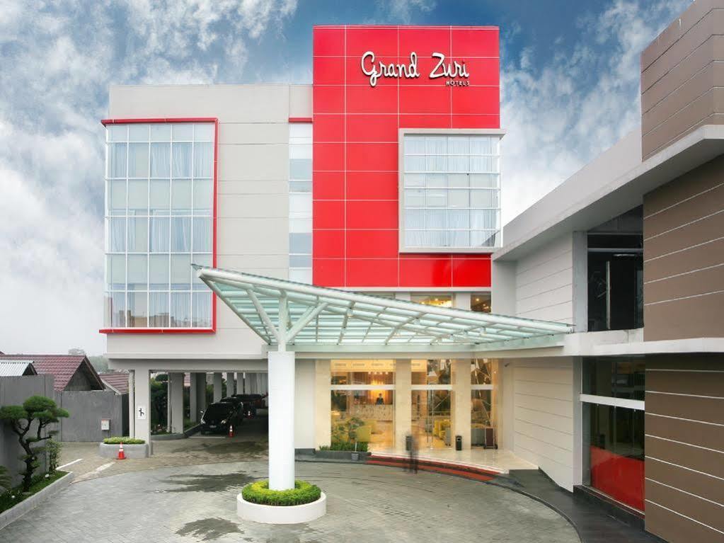 Hotel Grand Zuri Muaraenim Extérieur photo
